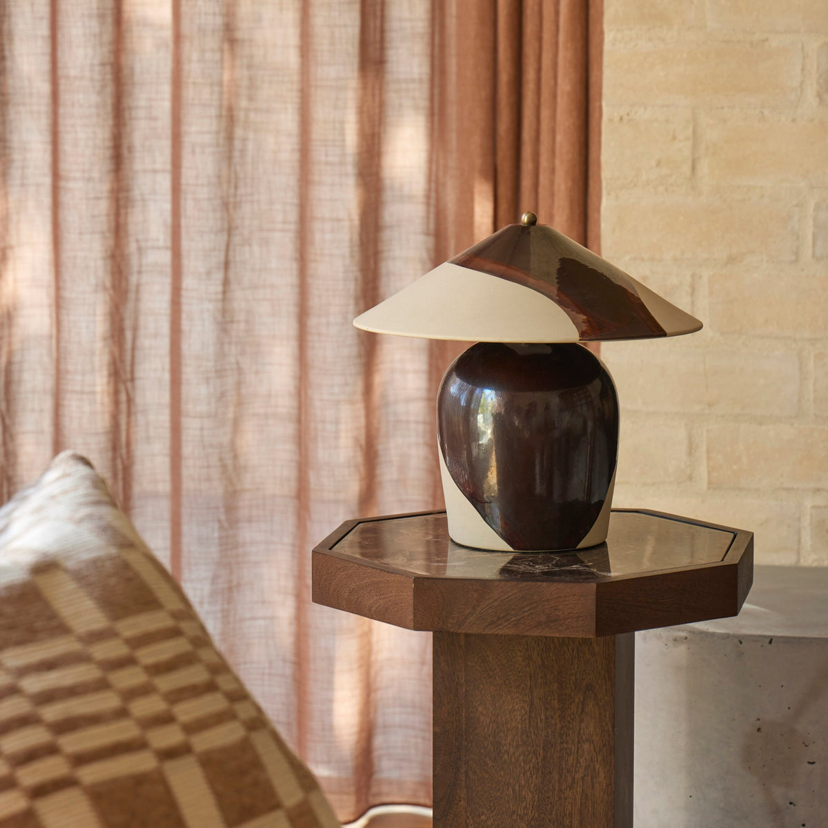 Lia Table Lamp Brown & Natural